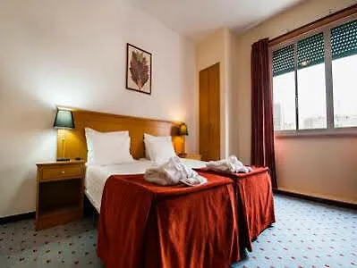 بيت ضيافة Residencial Do Areeiro 2*