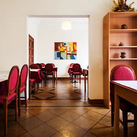 Residencial Do Areeiro Gasthuis 2*