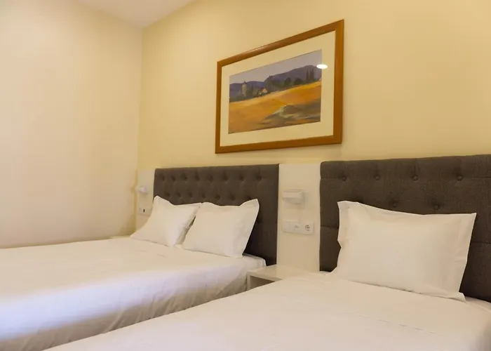 Residencial Do Areeiro Gasthuis 2*