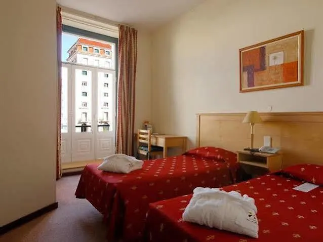 Gasthuis Residencial Do Areeiro 2*